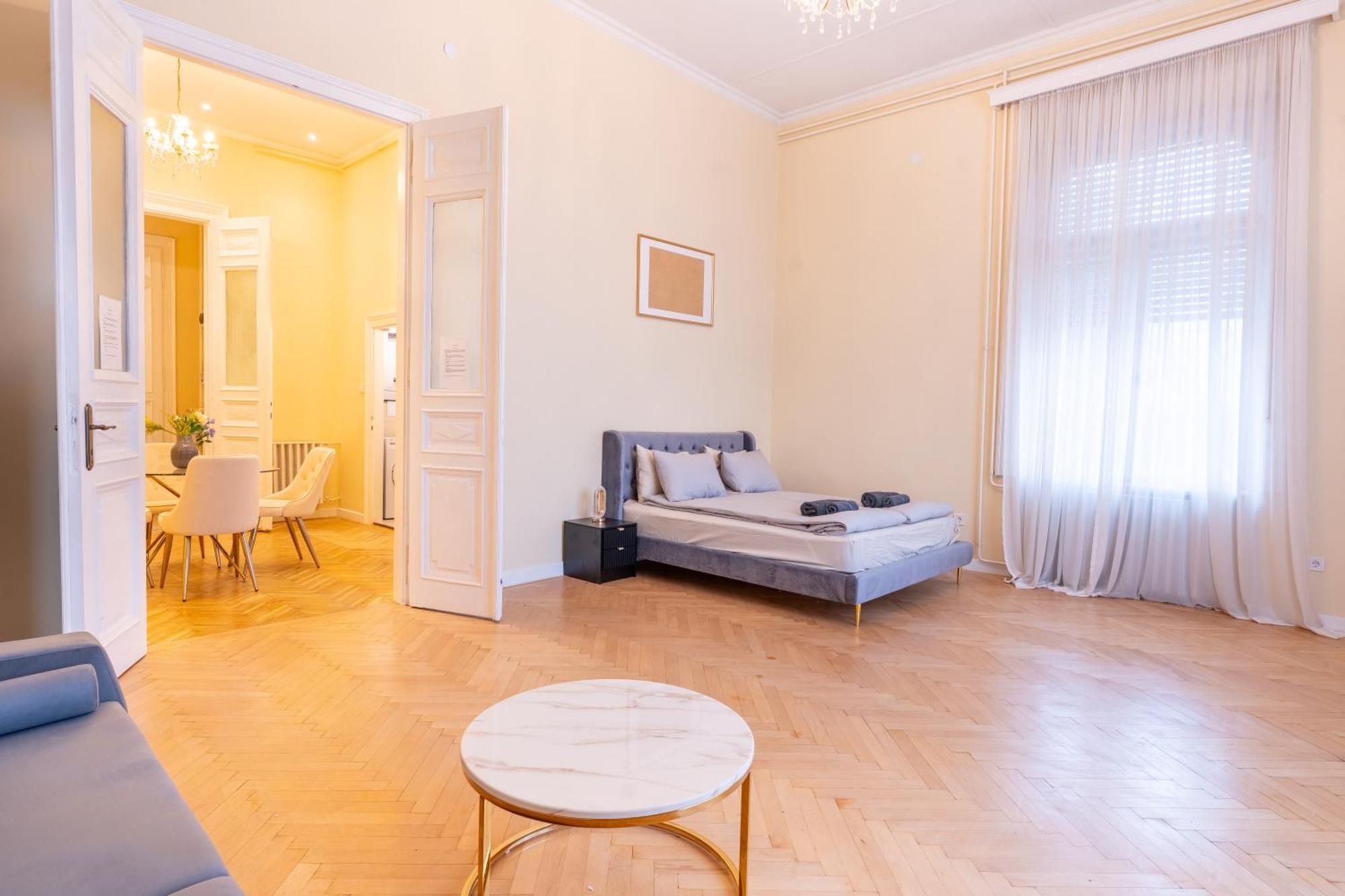 Apartment Heroes' Square Budapest